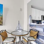 Majestic Beach Towers 1-1014
